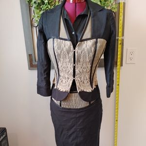 Gorgeous two pieces matching skirt and jacket.